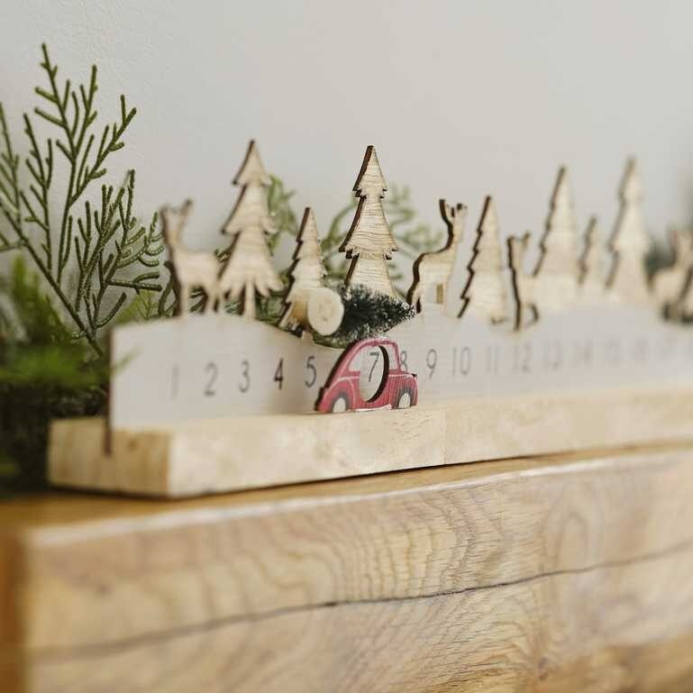 Χριστουγ. Advent Calendar ξύλινο με μετακινούμενο αυτοκινητάκι