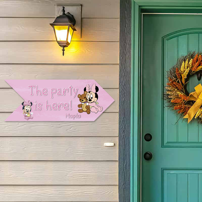 Ξύλινη Πινακίδα Baby Minnie με όνομα βελάκι/40cm*15cm