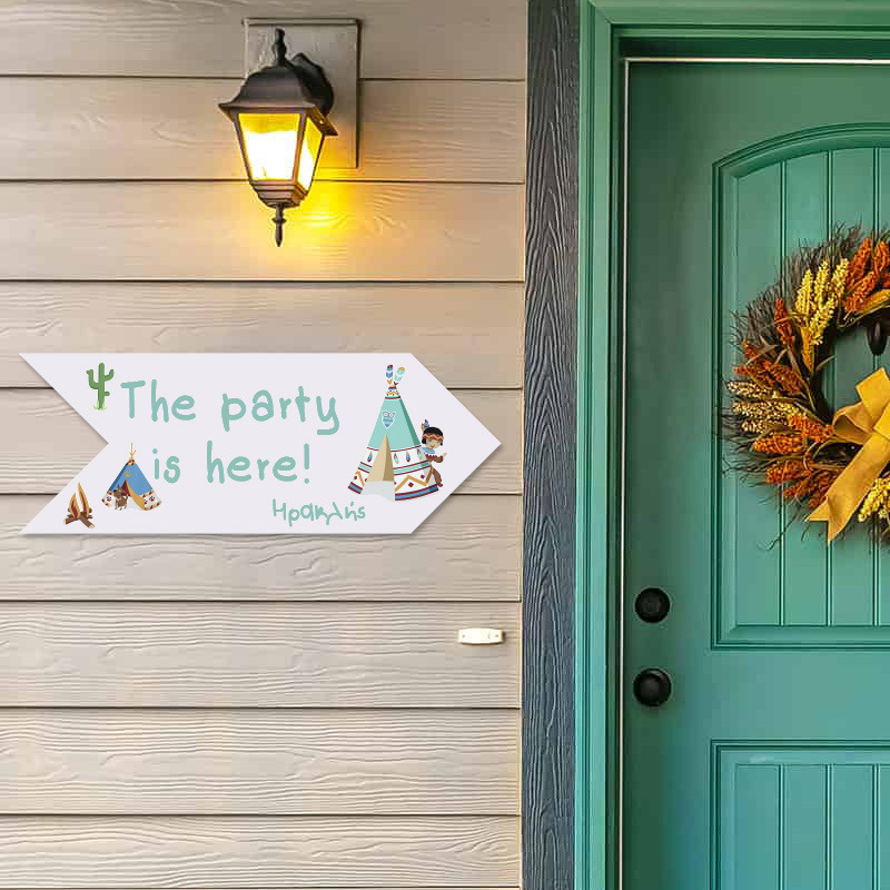 Ξύλινη Πινακίδα Ινδιάνος με όνομα βελάκι/40cm*15cm