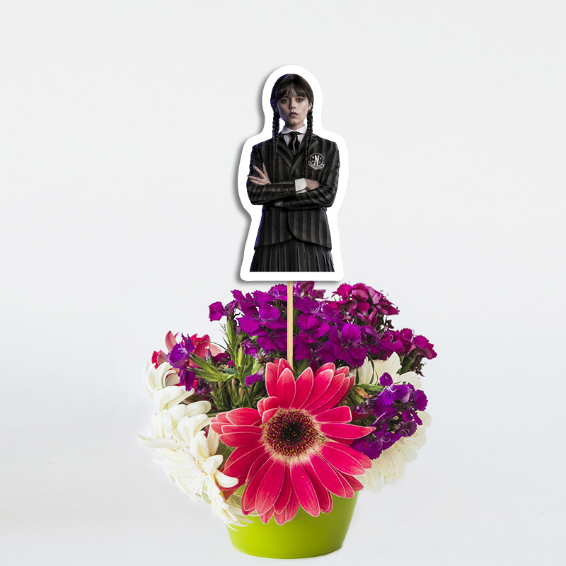 Διακοσμητικό Τοππερ Wednesday χάρτινο για τον Μπουφέ/ 20cm