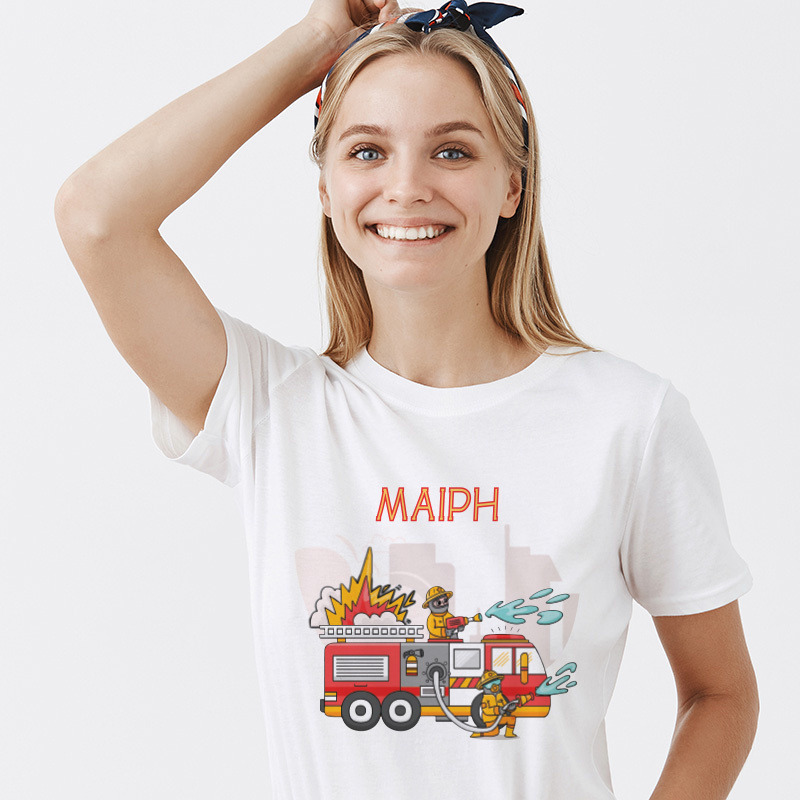 Γυναικείο T-shirt Πυροσβεστική για την Μαμά με όνομα