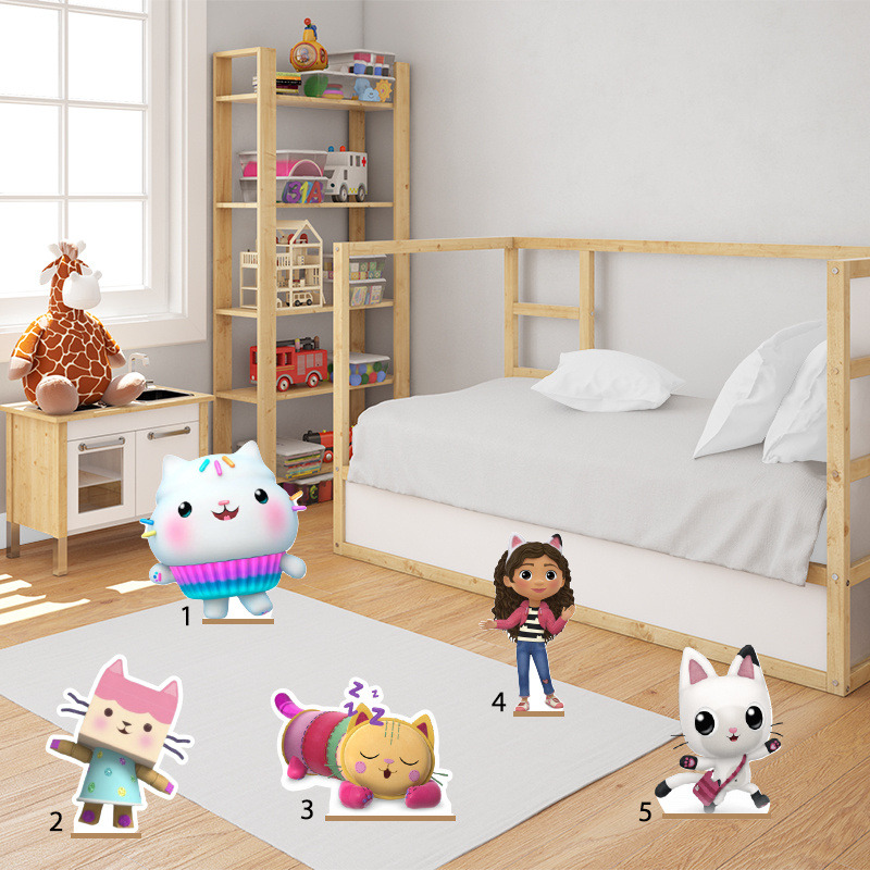 Διακοσμητική φιγούρα Gabby's Dollhouse 50cm Ξύλινη με βάση/1 τμχ