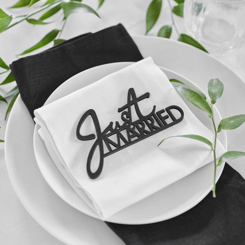 Ξύλινο μαύρο διακοσμ. τραπεζιού Just Married /WEDDING(6TEM)