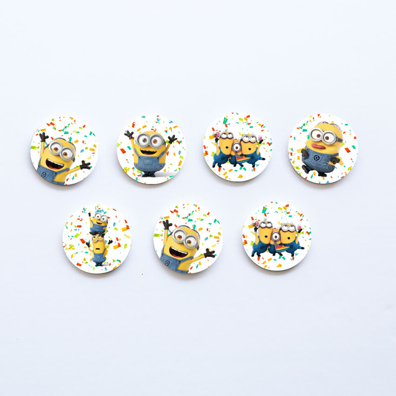 Ξύλινες Κονκάρδες Minions / 8τμχ